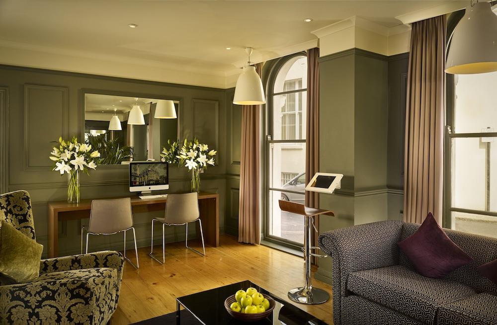 Aparthotel Citadines South Kensington Londra Esterno foto