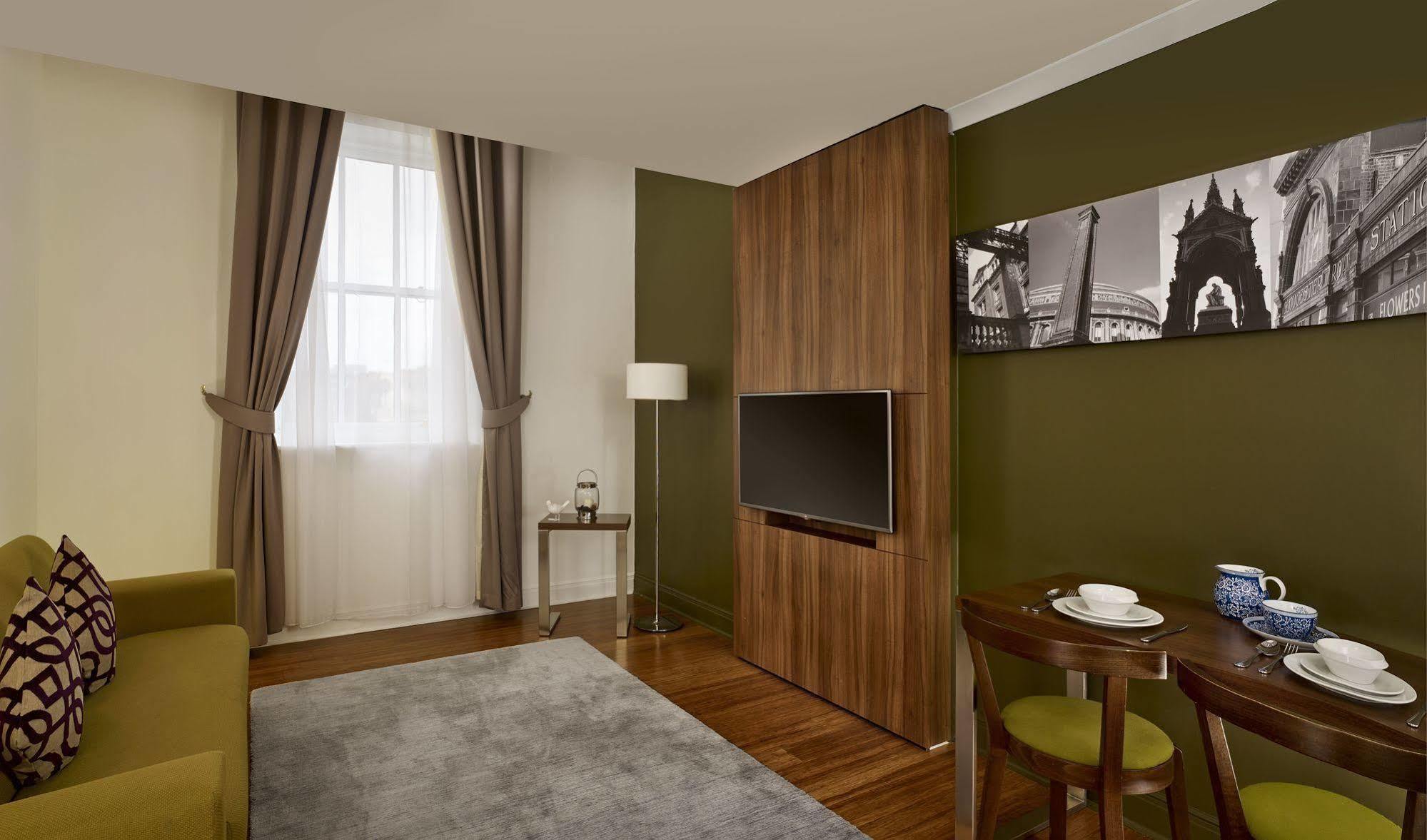 Aparthotel Citadines South Kensington Londra Esterno foto