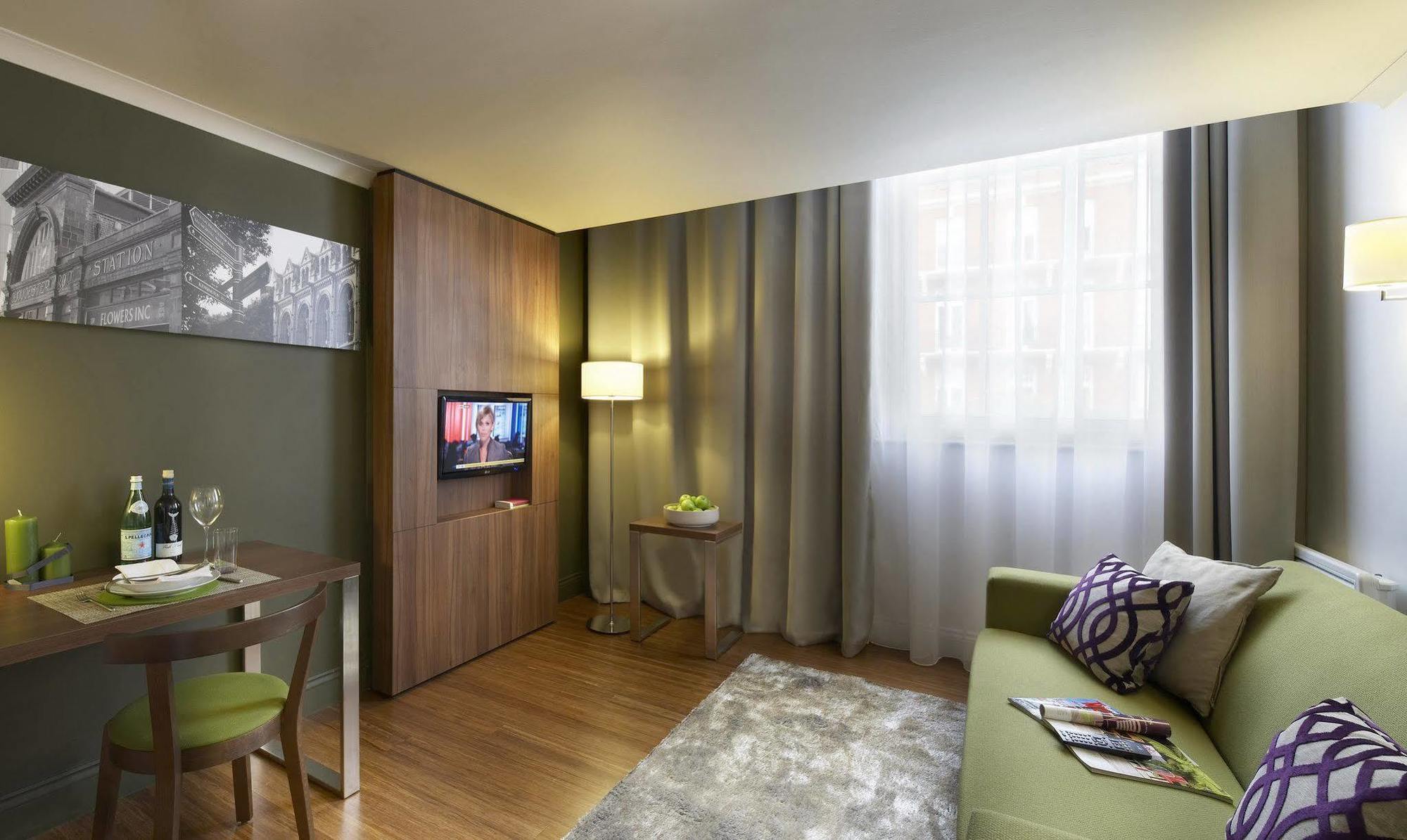 Aparthotel Citadines South Kensington Londra Esterno foto